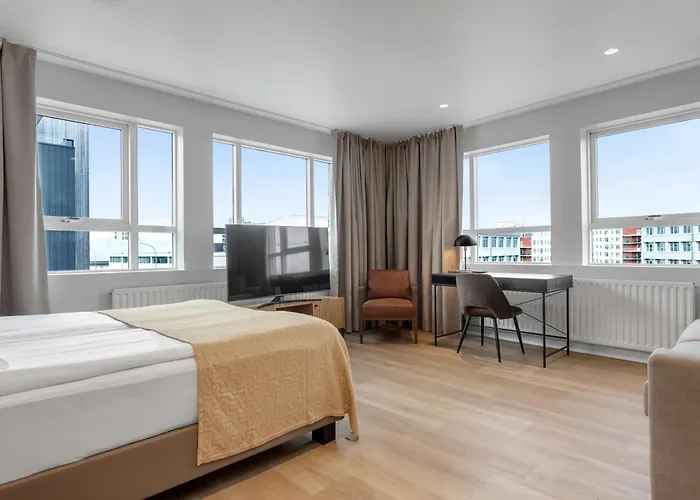 22 Hill Hotel
